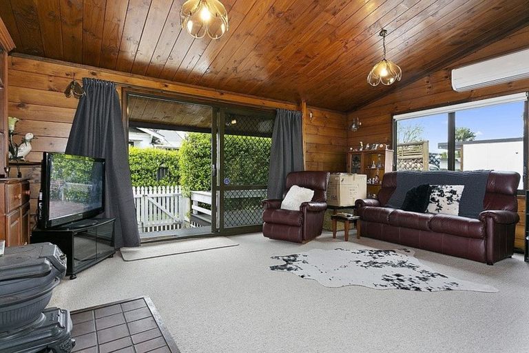 Photo of property in 37a Hall Street, Cambridge, 3434