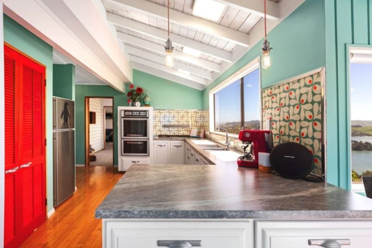 Photo of property in 21 Mercury Way, Whitby, Porirua, 5024