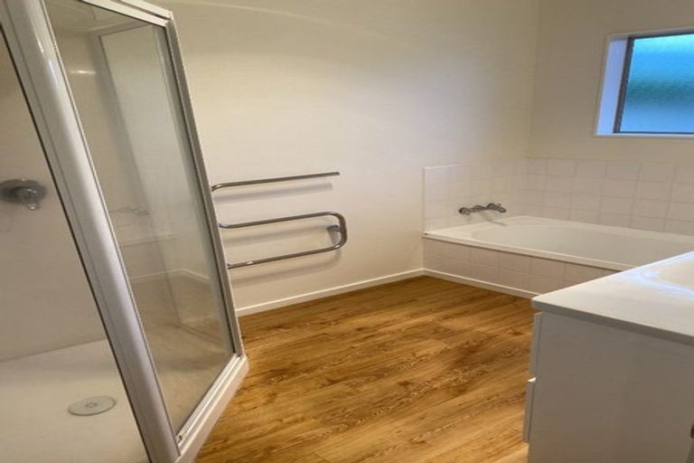 Photo of property in 38 Cranbrook Place, Rototuna North, Hamilton, 3210