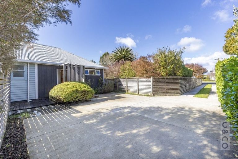 Photo of property in 23 Kaipara Portage Road, Riverhead, 0820