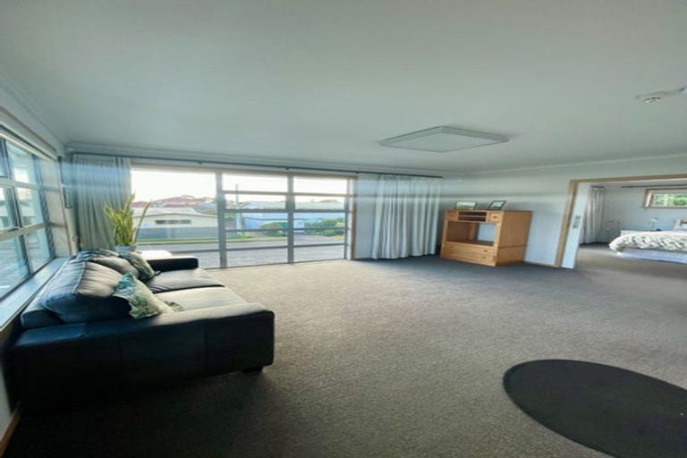 Photo of property in 22 Oriental Street, Welbourn, New Plymouth, 4312