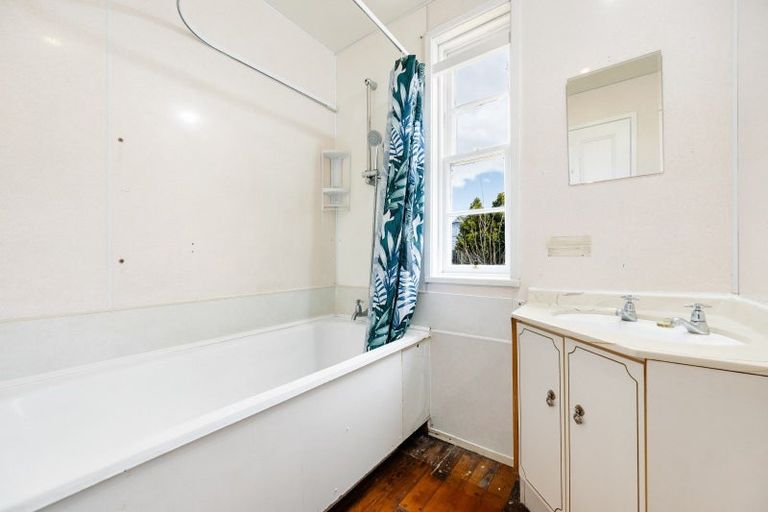 Photo of property in 71 Sunderland Street, Clyde, 9330