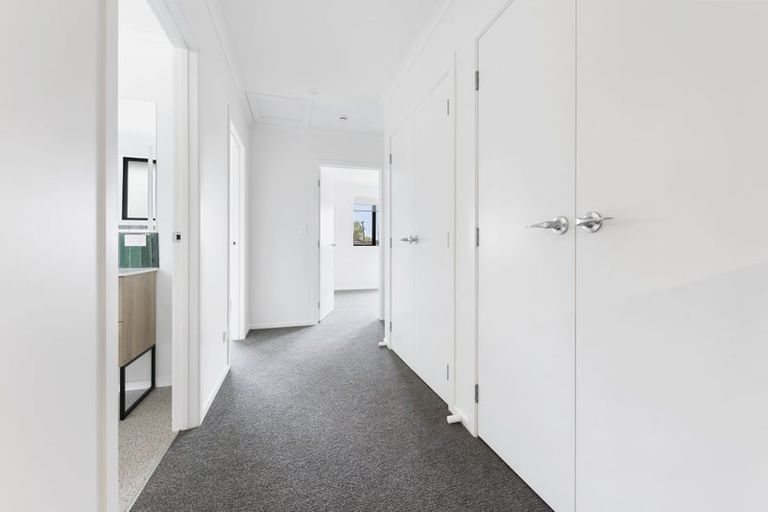Photo of property in 30c Russell Road, Manurewa, Auckland, 2102
