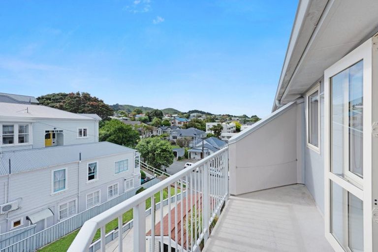 Photo of property in Luxford Villas, 304/72u Herald Street, Berhampore, Wellington, 6023