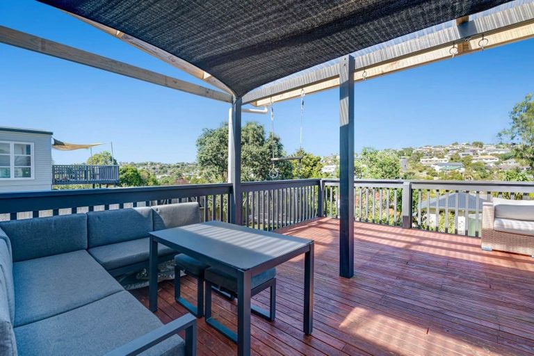 Photo of property in 245 Vipond Road, Stanmore Bay, Whangaparaoa, 0932