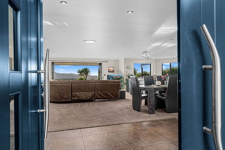 Photo of property in 97 West Ridge Road, Maunu, Whangarei, 0110