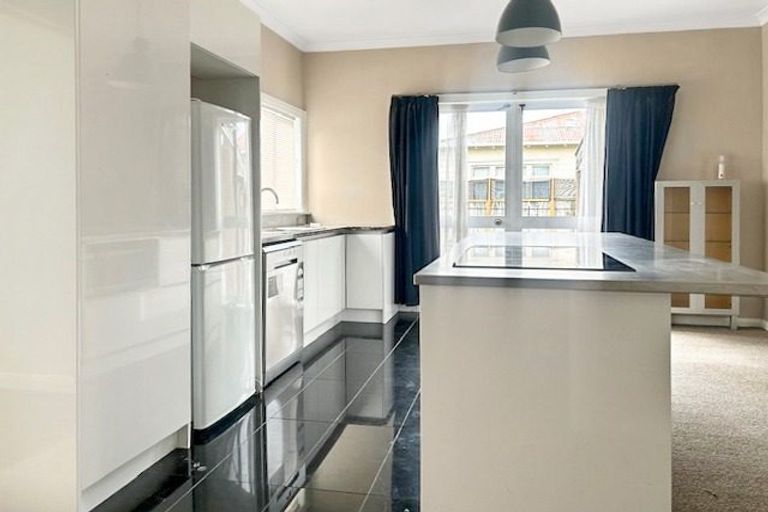 Photo of property in 18 Fairs Road, Milson, Palmerston North, 4414