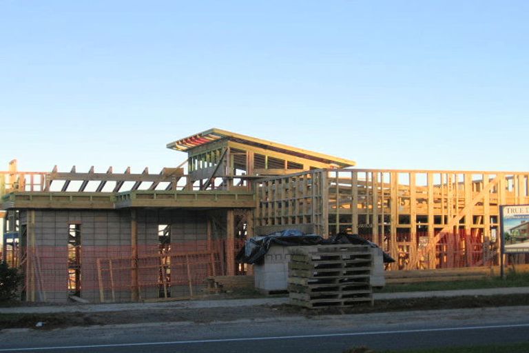 Photo of property in 19 Grand Drive, Orewa, 0931