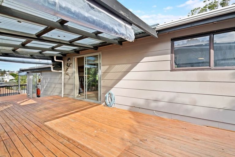 Photo of property in 2/25 Matai Road, Stanmore Bay, Whangaparaoa, 0932
