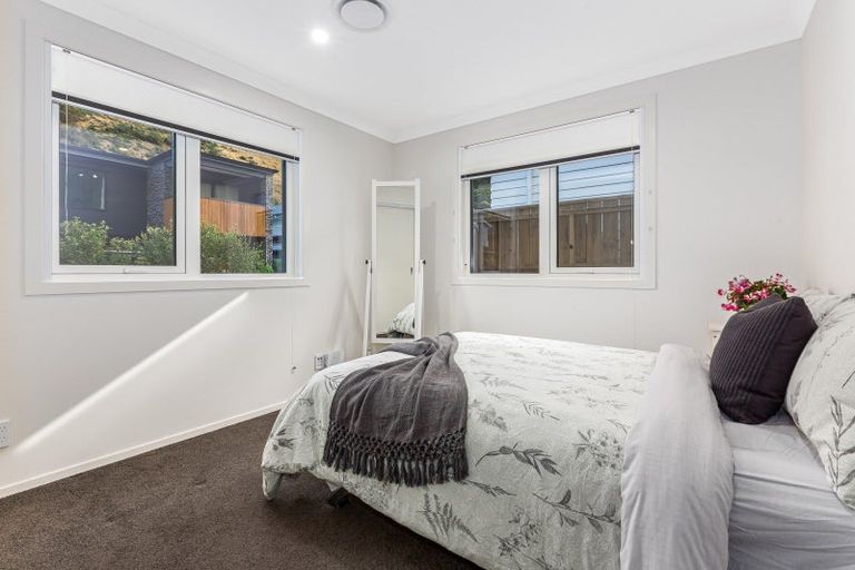 Photo of property in 3 Ramarama Lane, Crofton Downs, Wellington, 6035