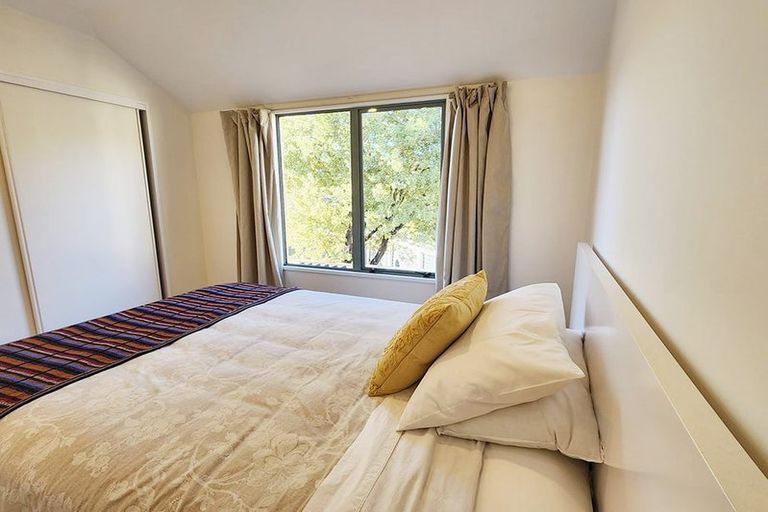 Photo of property in 2/28 Derby Street, St Albans, Christchurch, 8014