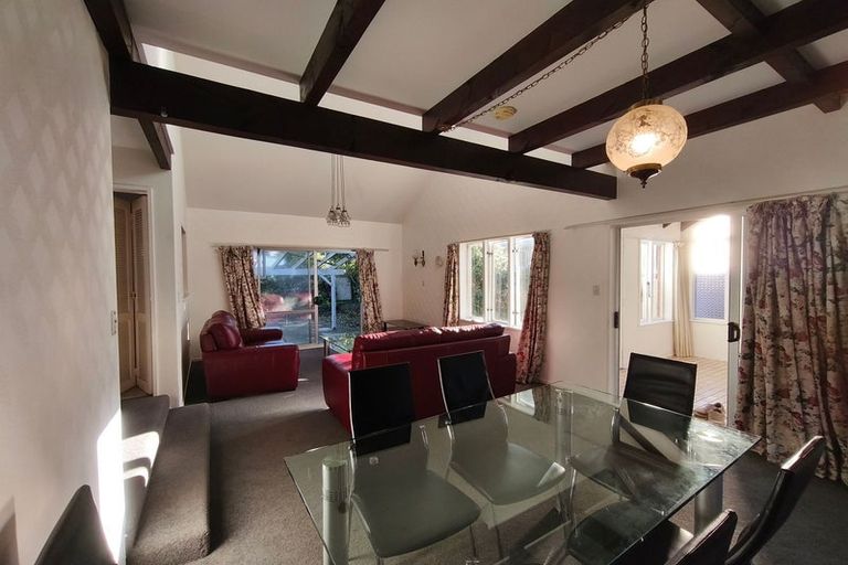 Photo of property in 39b Parkvale Road, Karori, Wellington, 6012