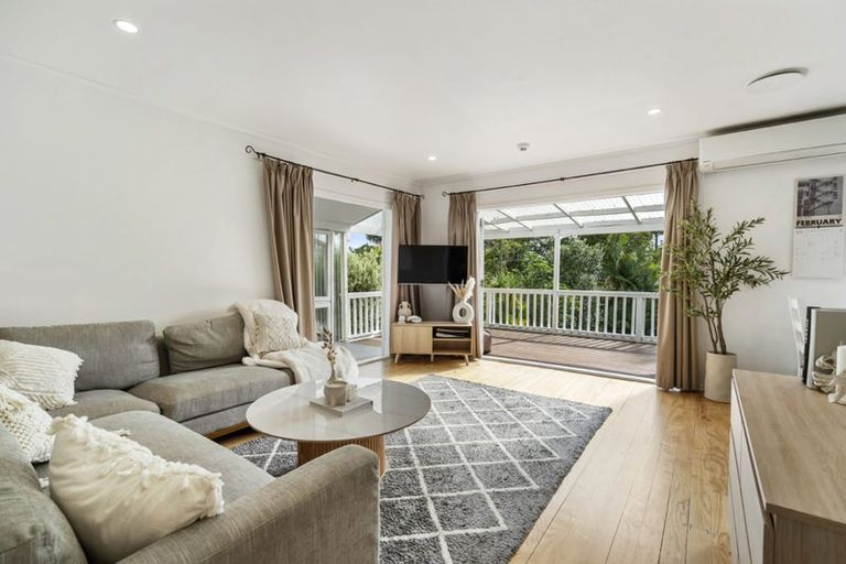Photo of property in 19 Lanigan Street, Birkdale, Auckland, 0626