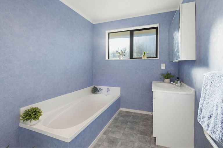 Photo of property in 47 Meridian Grove, Kelvin Grove, Palmerston North, 4414