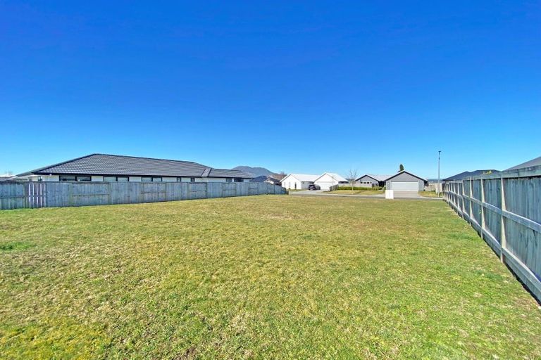 Photo of property in 37 Huka Heights Drive, Rangatira Park, Taupo, 3330