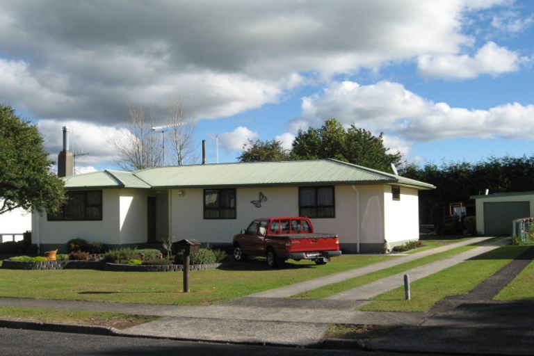 Photo of property in 12 Girvan Place, Tokoroa, 3420