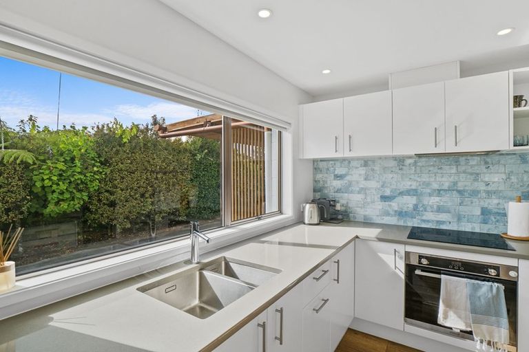 Photo of property in 36 Scott Road, Stanmore Bay, Whangaparaoa, 0932