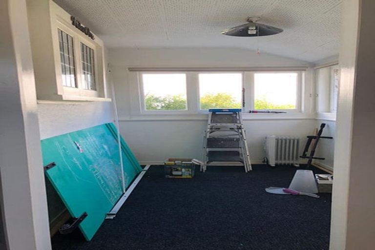 Photo of property in 235 Park Road, Hokowhitu, Palmerston North, 4410