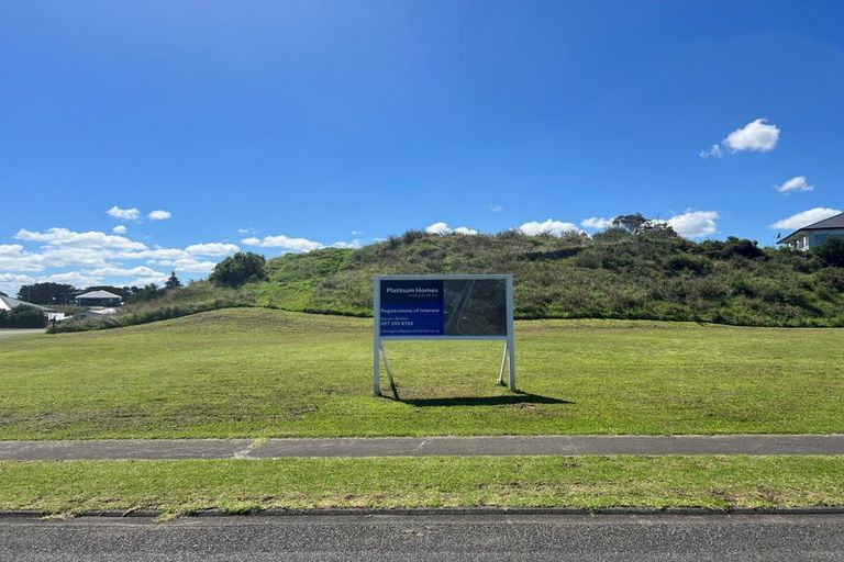 Photo of property in 16 Longbeach Drive, Castlecliff, Wanganui, 4501