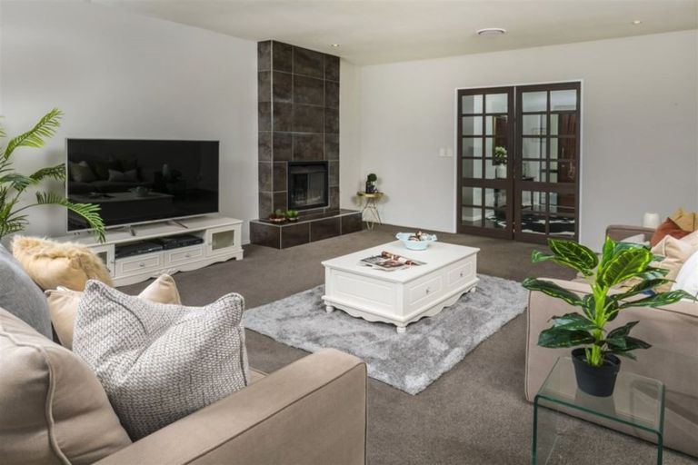 Photo of property in 1030 Peak Road, Helensville, 0875