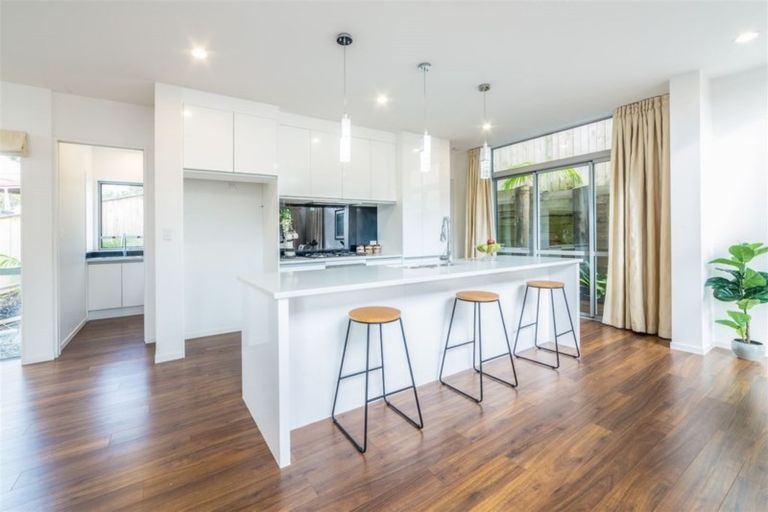 Photo of property in 22a Gerontius Glade, Torbay, Auckland, 0630