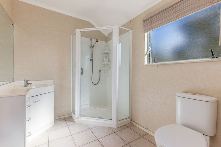 Photo of property in 7 Highfields Terrace, Henderson, Auckland, 0612