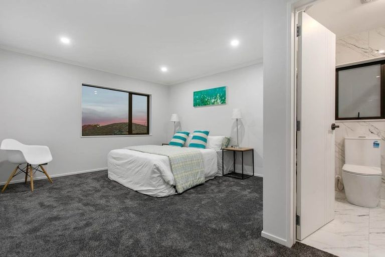Photo of property in 664d Pakuranga Road, Howick, Auckland, 2010