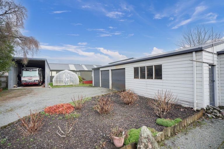 Photo of property in 51 Albert Street, Winton, 9720