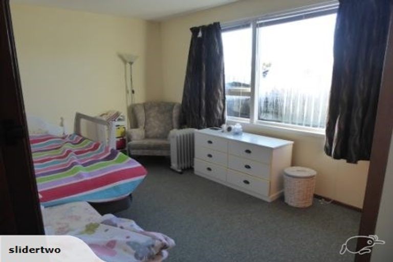 Photo of property in 9a Jade Place, Parklands, Christchurch, 8083