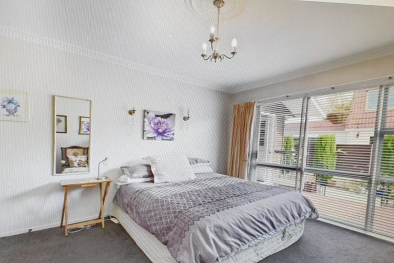Photo of property in 18 Powell Crescent, Ilam, Christchurch, 8041