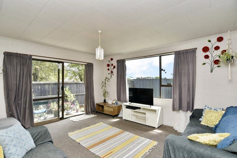 Photo of property in 90 Bayswater Crescent, Bromley, Christchurch, 8062