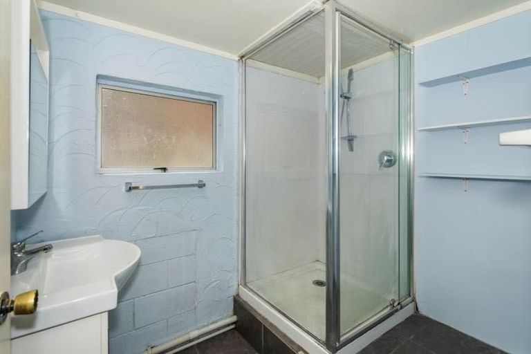 Photo of property in 7 Ellice Road, Totara Vale, Auckland, 0629