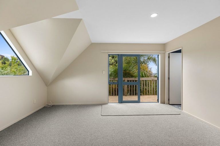 Photo of property in 2 Grasmere Way, Bethlehem, Tauranga, 3110