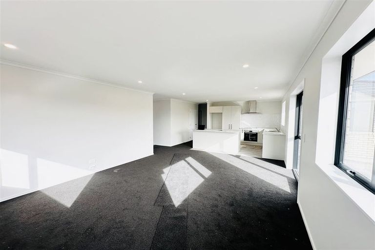Photo of property in 11 Herridge Street, Woodend, 7691