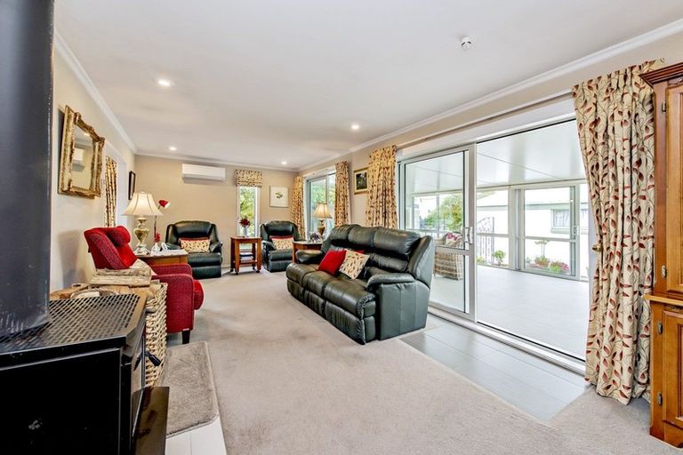 Photo of property in 4 Rachel Place, Avonhead, Christchurch, 8042