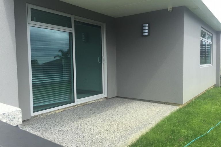 Photo of property in 1 Henriette Place, The Gardens, Auckland, 2105