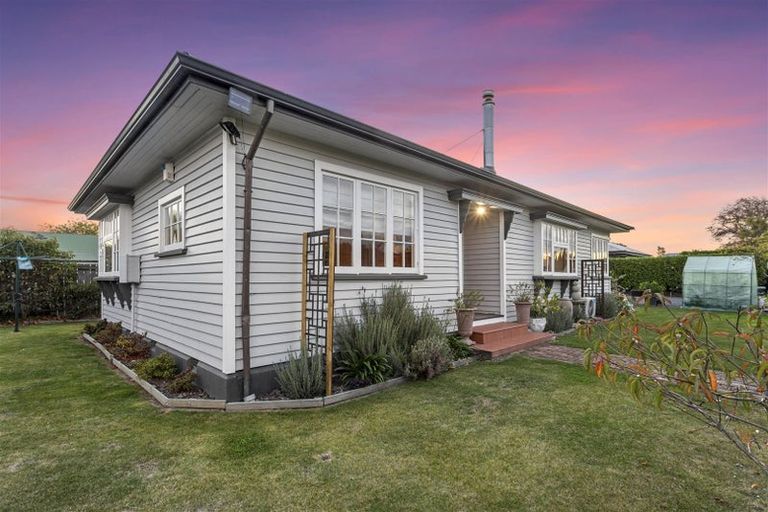 Photo of property in 32 Rochester Street, Linwood, Christchurch, 8062