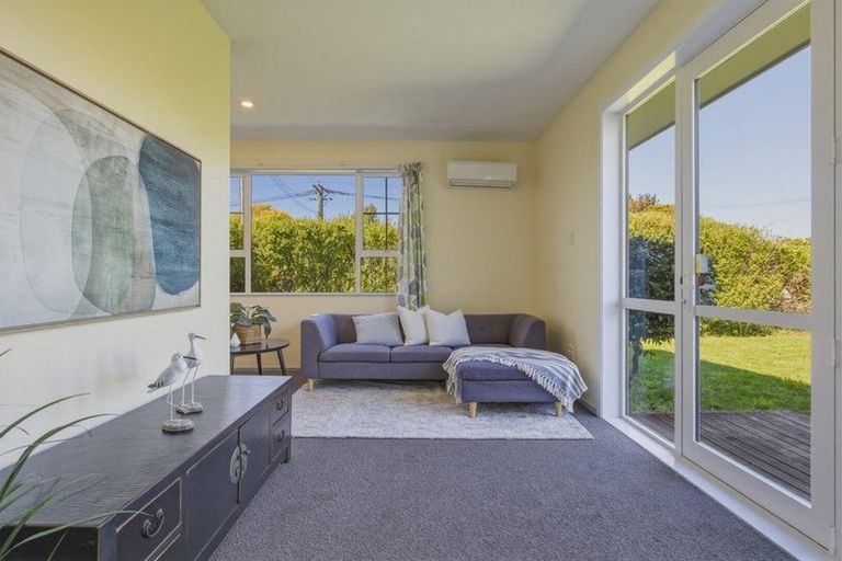 Photo of property in 18 Delph Street, Avonhead, Christchurch, 8042