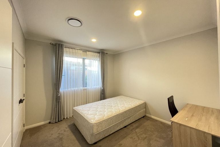 Photo of property in 36 Carrickdawson Drive, Flat Bush, Auckland, 2019