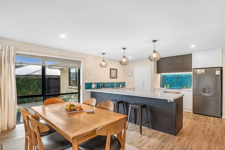 Photo of property in 4 Greenwood Place, Amberley, 7410