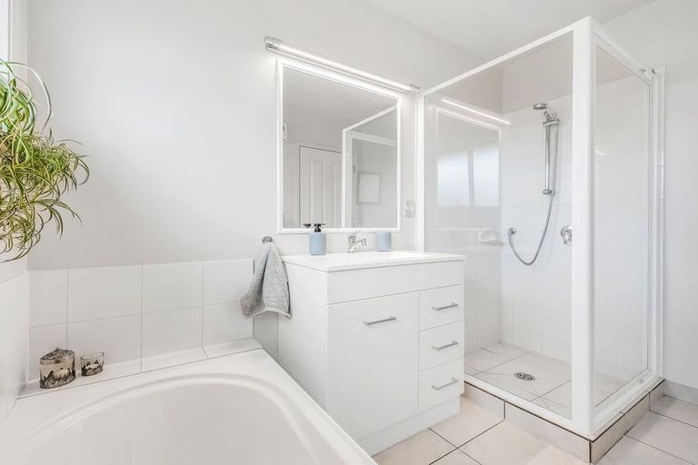 Photo of property in 12 Othello Drive, Rolleston, 7614