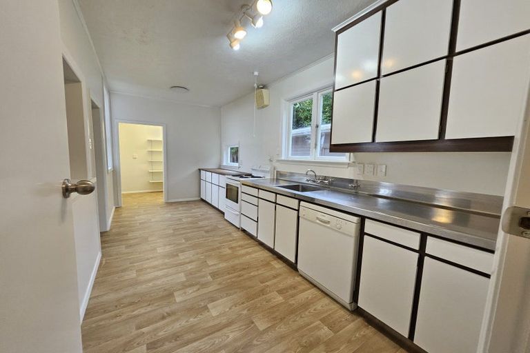 Photo of property in 16 Moss Street, Greymouth, 7805