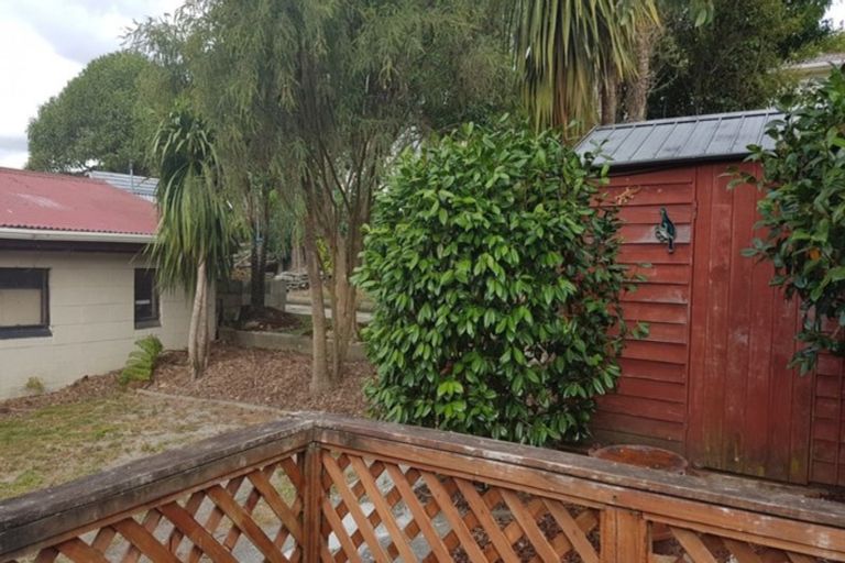 Photo of property in 3 Gardiner Grove, Wainuiomata, Lower Hutt, 5014