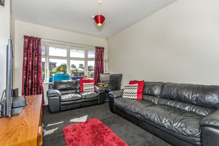 Photo of property in 72 Wyon Street, Linwood, Christchurch, 8062