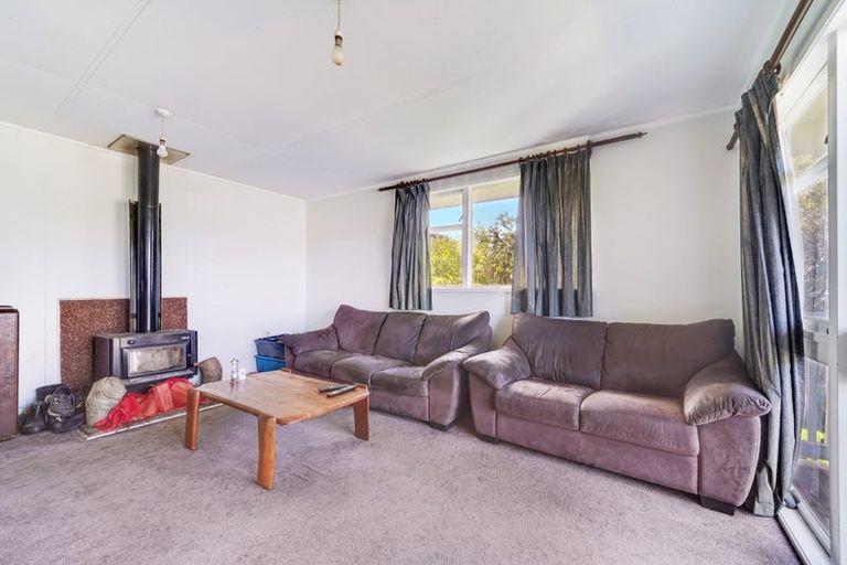 Photo of property in 28 Glenbervie Crescent, Massey, Auckland, 0614