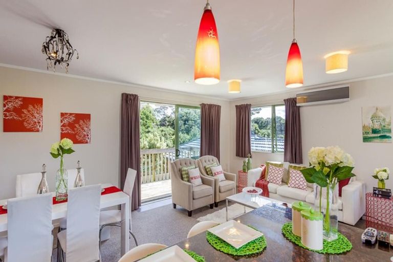 Photo of property in 43 Hewlett Road, Massey, Auckland, 0614