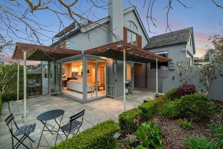 Photo of property in 8 Brown Street, Hauraki, Auckland, 0622