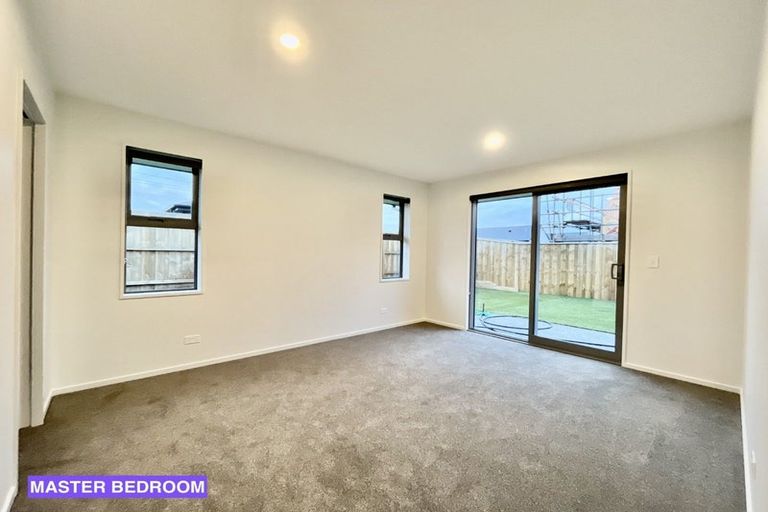 Photo of property in 10 Privet Way, Rolleston, 7614