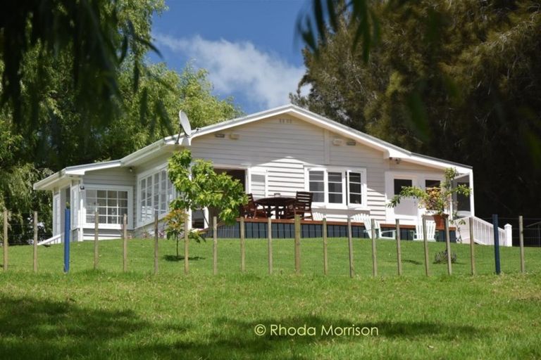Photo of property in 506 Pahi Road, Pahi, Paparoa, 0571