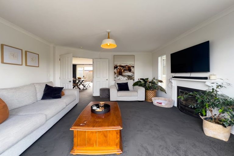 Photo of property in 14 Rosewood Court, Huntington, Hamilton, 3210